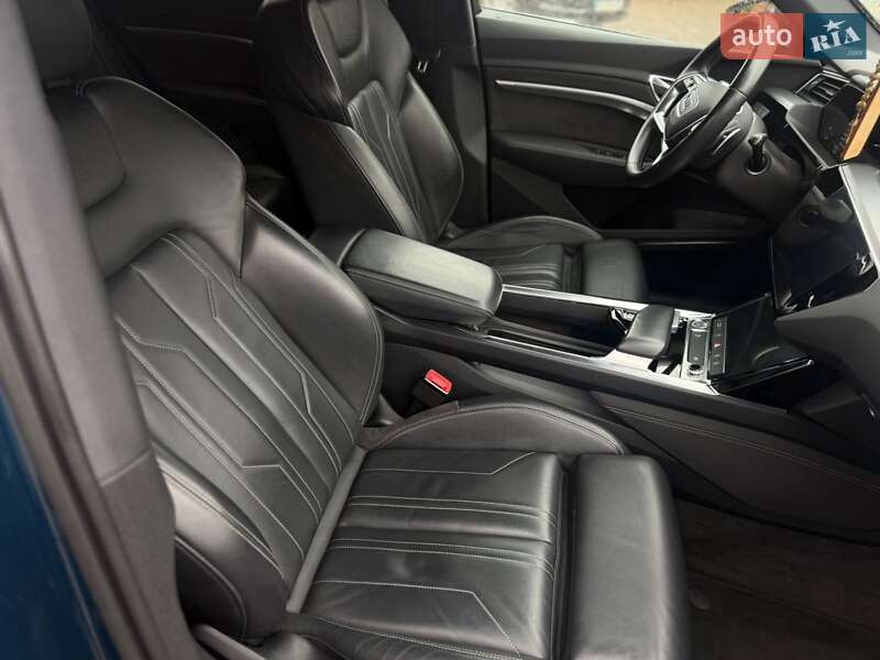 Внедорожник / Кроссовер Audi e-tron 2019 в Ивано-Франковске фото 20 Внедорожник / Кроссовер Audi e-tron 2019 в Ивано-Франковске