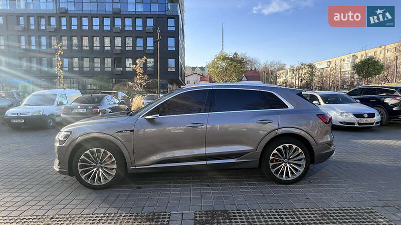 Позашляховик / Кросовер Audi e-tron 2019 в Львові