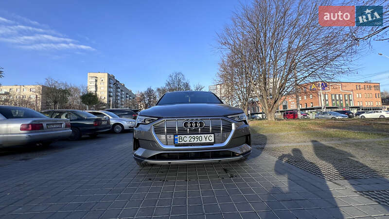 Позашляховик / Кросовер Audi e-tron 2019 в Львові