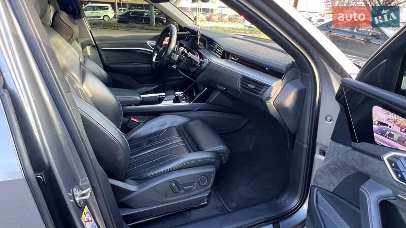 Позашляховик / Кросовер Audi e-tron 2019 в Львові