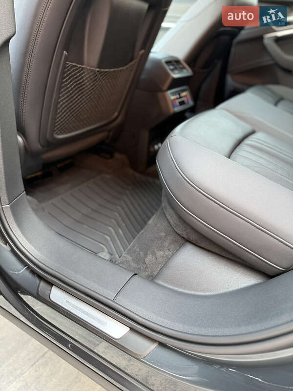 Внедорожник / Кроссовер Audi e-tron 2019 в Ровно фото 30 Внедорожник / Кроссовер Audi e-tron 2019 в Ровно