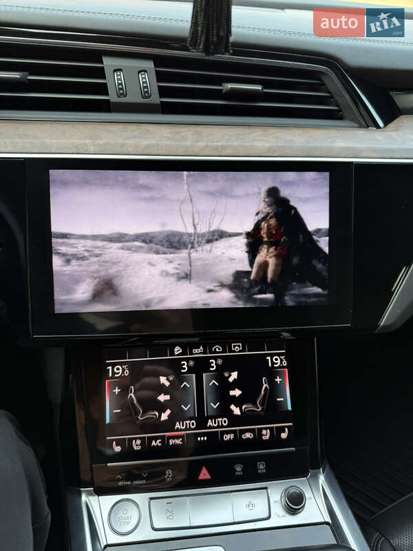 Внедорожник / Кроссовер Audi e-tron 2019 в Ровно фото 38 Внедорожник / Кроссовер Audi e-tron 2019 в Ровно