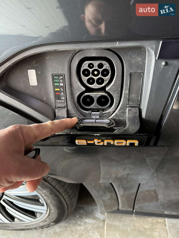 Внедорожник / Кроссовер Audi e-tron 2019 в Ровно фото 42 Внедорожник / Кроссовер Audi e-tron 2019 в Ровно
