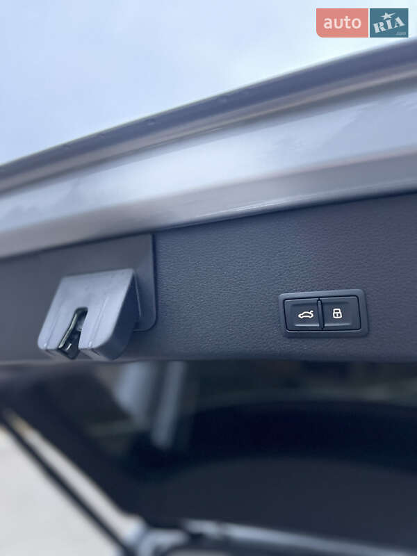 Внедорожник / Кроссовер Audi e-tron 2022 в Василькове