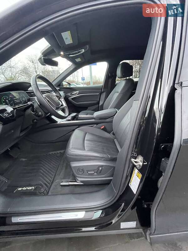 Позашляховик / Кросовер Audi e-tron 2021 в Львові