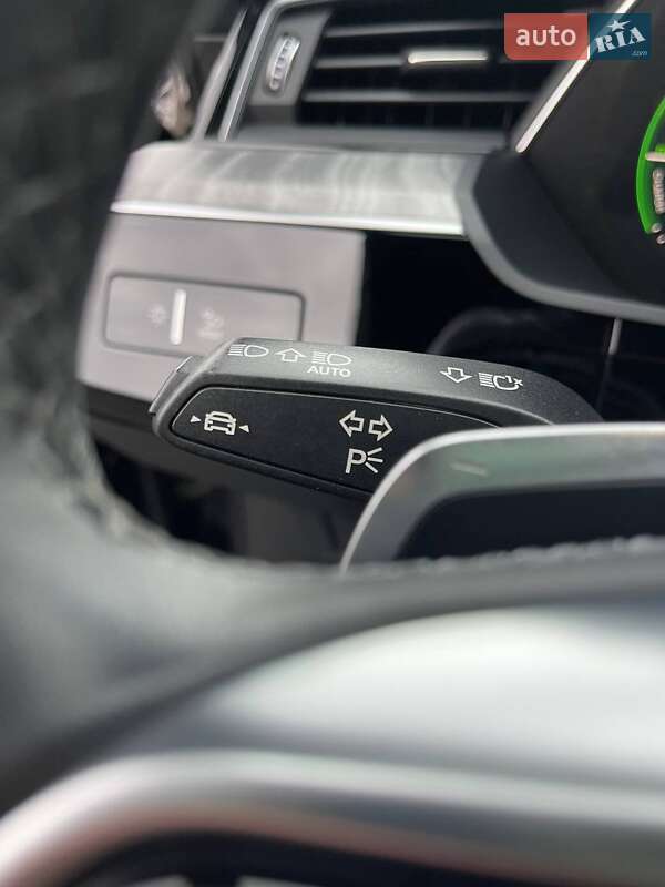 Позашляховик / Кросовер Audi e-tron 2021 в Львові