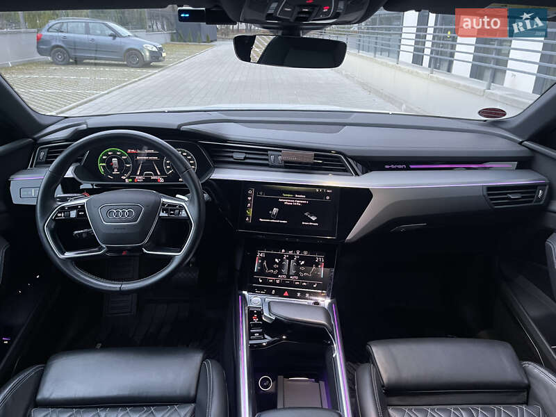 Позашляховик / Кросовер Audi e-tron 2019 в Рівному