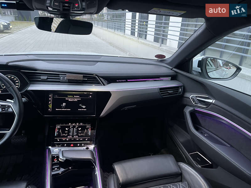 Позашляховик / Кросовер Audi e-tron 2019 в Рівному