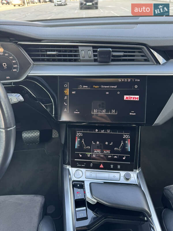 Позашляховик / Кросовер Audi e-tron 2020 в Києві фото 7 Позашляховик / Кросовер Audi e-tron 2020 в Києві