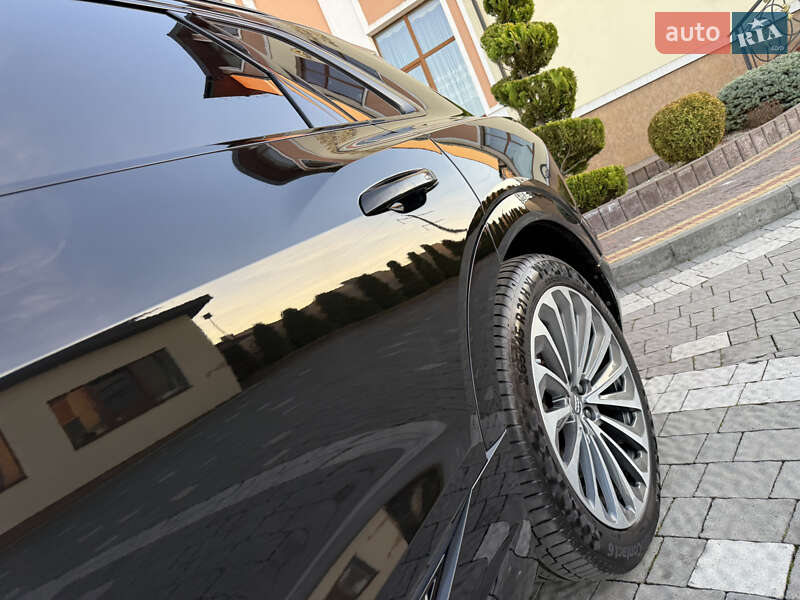 Внедорожник / Кроссовер Audi e-tron 2019 в Дрогобыче фото 32 Внедорожник / Кроссовер Audi e-tron 2019 в Дрогобыче