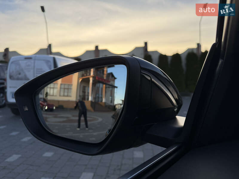 Внедорожник / Кроссовер Audi e-tron 2020 в Дрогобыче фото 104 Внедорожник / Кроссовер Audi e-tron 2020 в Дрогобыче