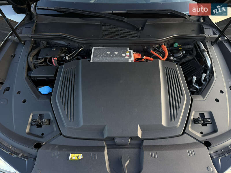 Внедорожник / Кроссовер Audi e-tron 2020 в Дрогобыче фото 110 Внедорожник / Кроссовер Audi e-tron 2020 в Дрогобыче