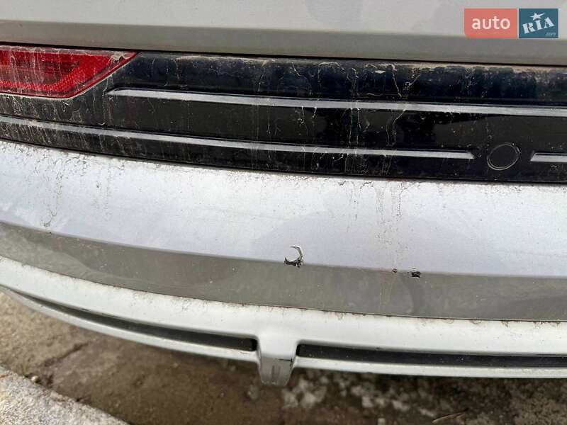 Позашляховик / Кросовер Audi e-tron 2022 в Києві