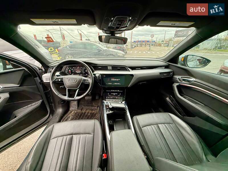Позашляховик / Кросовер Audi e-tron 2022 в Києві