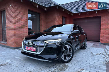 Позашляховик / Кросовер Audi e-tron 2022 в Рівному
