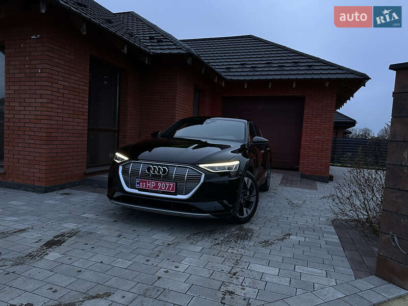 Позашляховик / Кросовер Audi e-tron 2022 в Рівному фото 6 Позашляховик / Кросовер Audi e-tron 2022 в Рівному