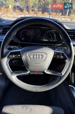 Внедорожник / Кроссовер Audi e-tron 2021 в Киеве