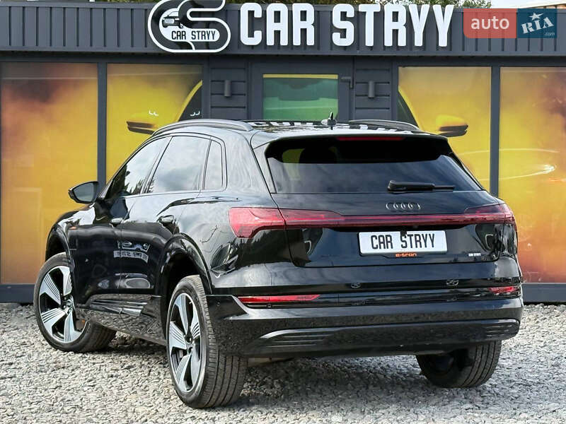 Внедорожник / Кроссовер Audi e-tron 2022 в Стрые
