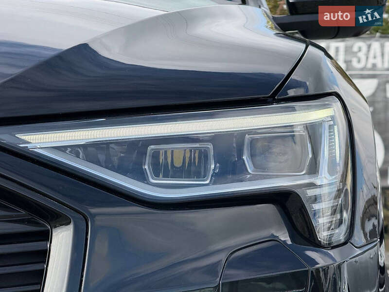 Внедорожник / Кроссовер Audi e-tron 2022 в Стрые