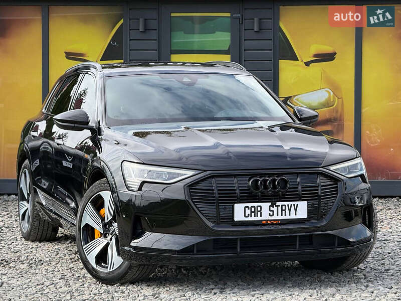 Внедорожник / Кроссовер Audi e-tron 2022 в Стрые