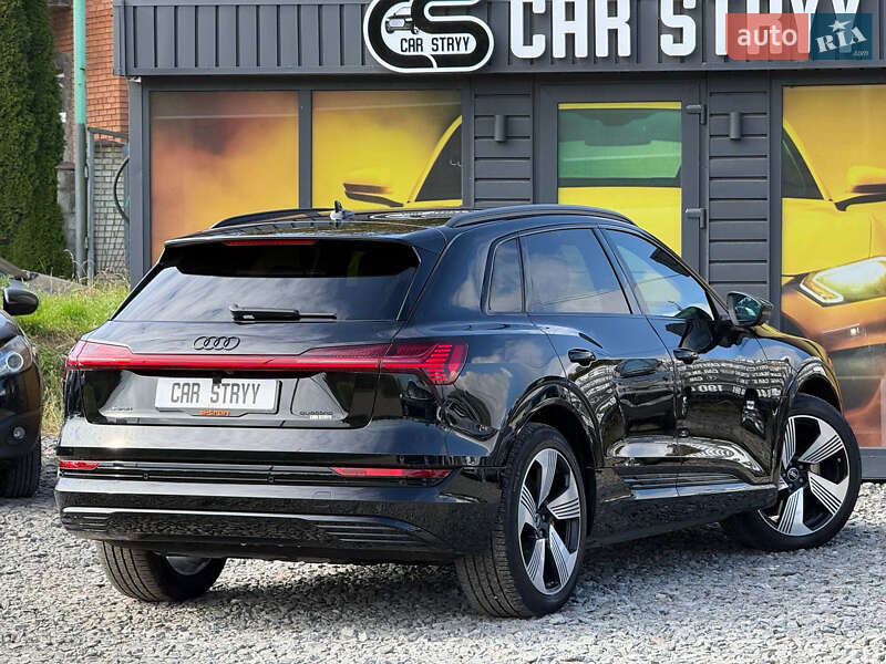 Внедорожник / Кроссовер Audi e-tron 2022 в Стрые