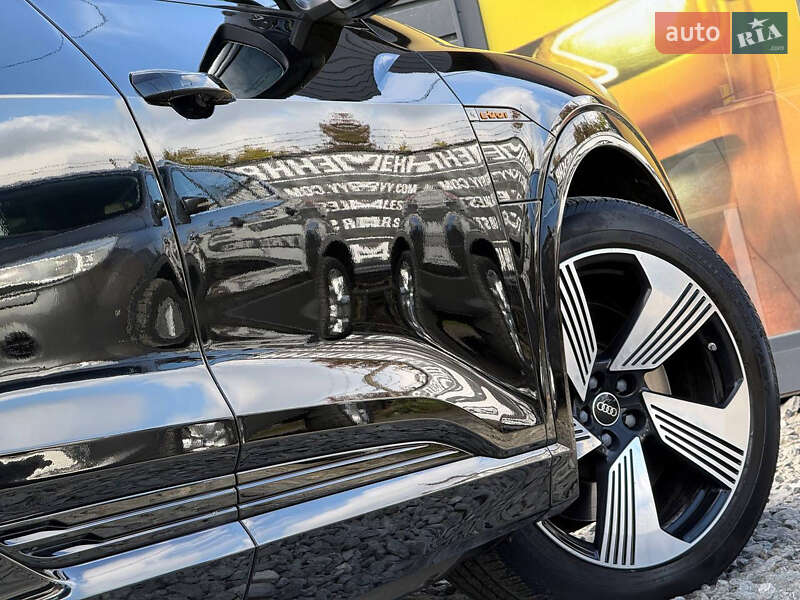 Внедорожник / Кроссовер Audi e-tron 2022 в Стрые