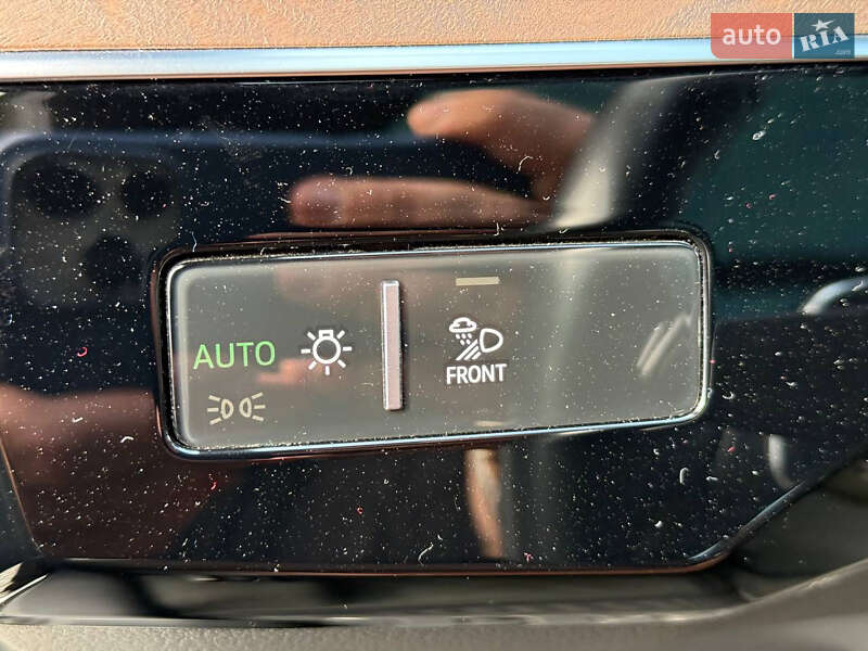 Внедорожник / Кроссовер Audi e-tron 2022 в Стрые