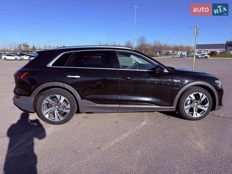 Внедорожник / Кроссовер Audi e-tron 2019 в Львове