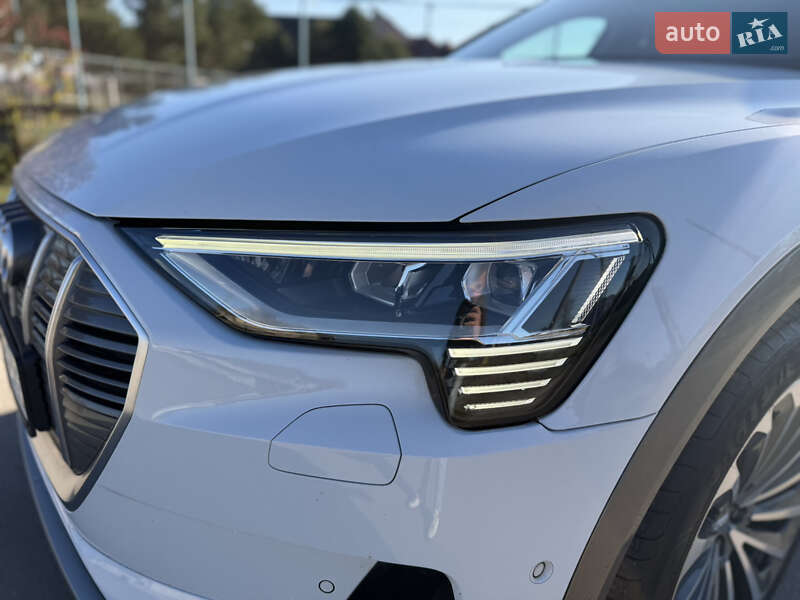 Внедорожник / Кроссовер Audi e-tron 2021 в Львове