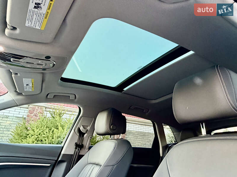 Позашляховик / Кросовер Audi e-tron 2021 в Києві фото 23 Позашляховик / Кросовер Audi e-tron 2021 в Києві