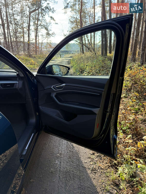 Внедорожник / Кроссовер Audi e-tron 2021 в Житомире