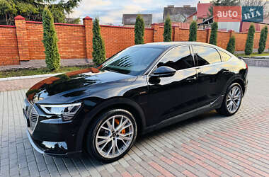 Позашляховик / Кросовер Audi e-tron 2022 в Хмельницькому