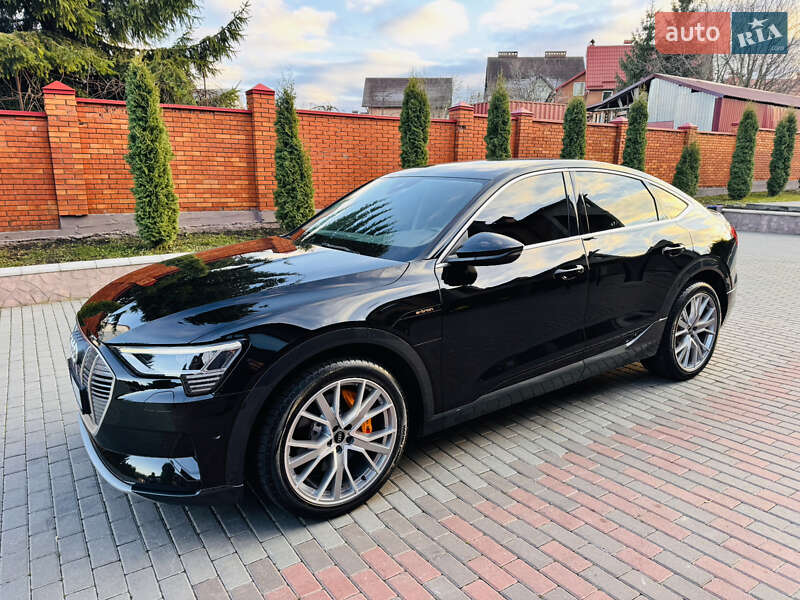 Позашляховик / Кросовер Audi e-tron 2023 в Хмельницькому