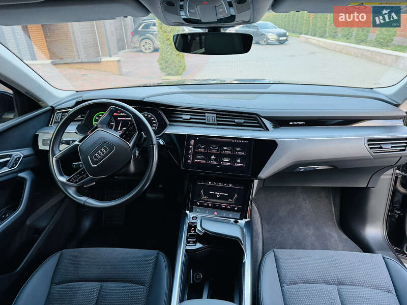 Позашляховик / Кросовер Audi e-tron 2023 в Хмельницькому
