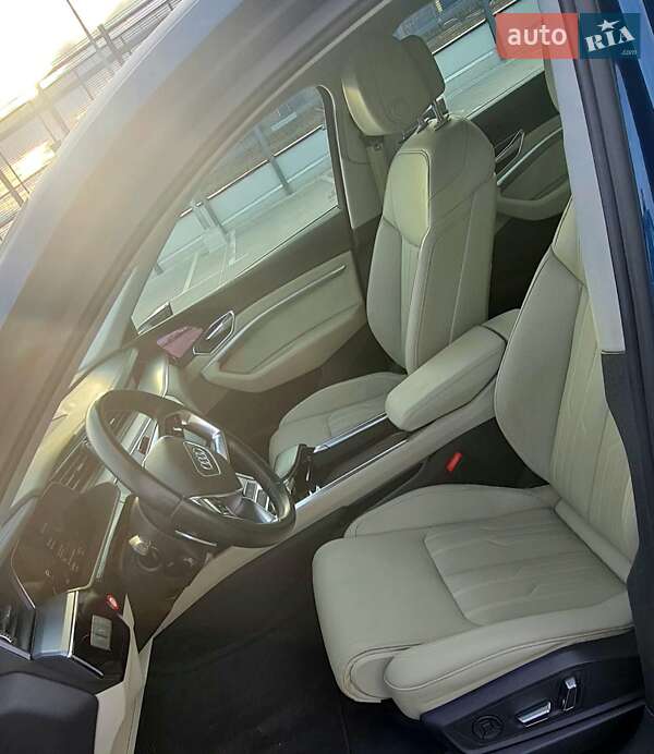 Позашляховик / Кросовер Audi e-tron 2019 в Львові фото 3 Позашляховик / Кросовер Audi e-tron 2019 в Львові