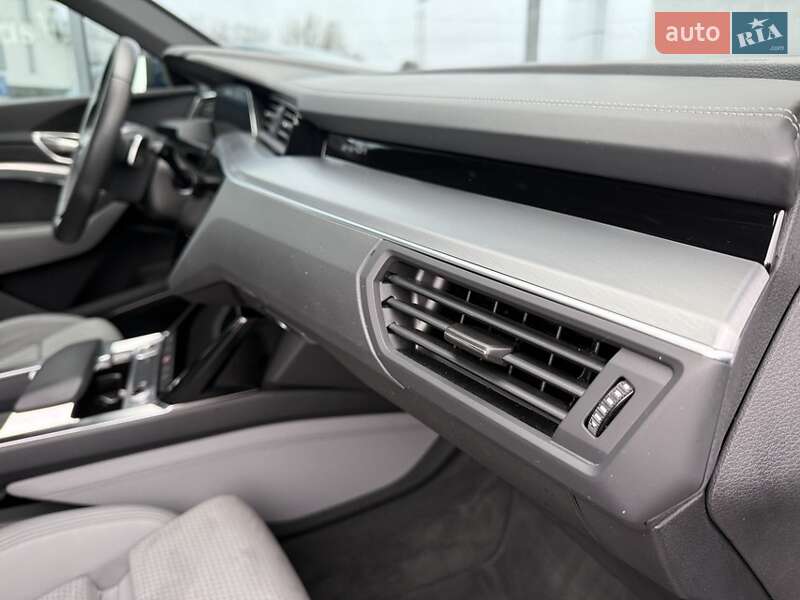 Позашляховик / Кросовер Audi e-tron 2022 в Хмельницькому фото 20 Позашляховик / Кросовер Audi e-tron 2022 в Хмельницькому