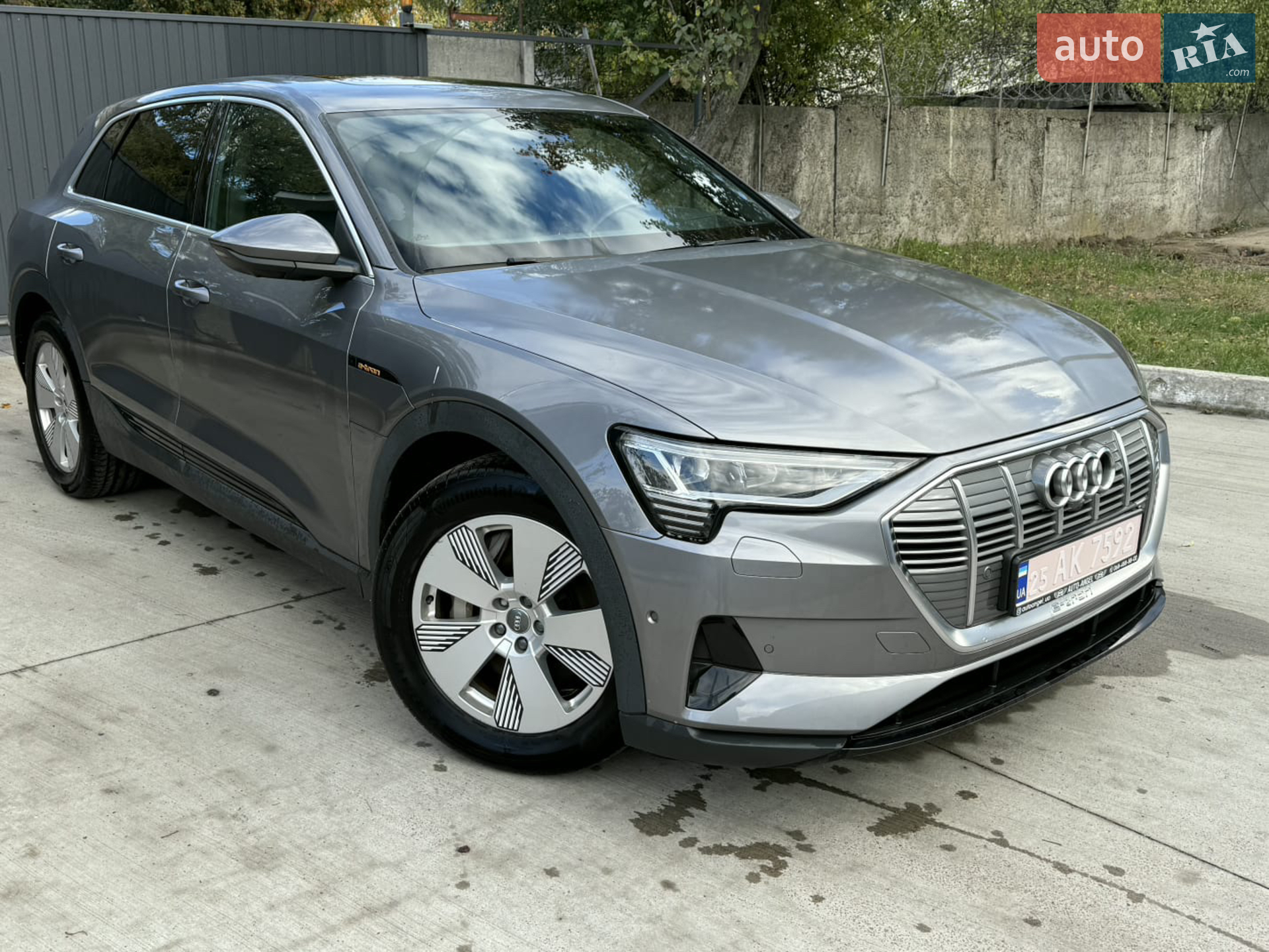 2020 Audi e-tron - мініатюра 34