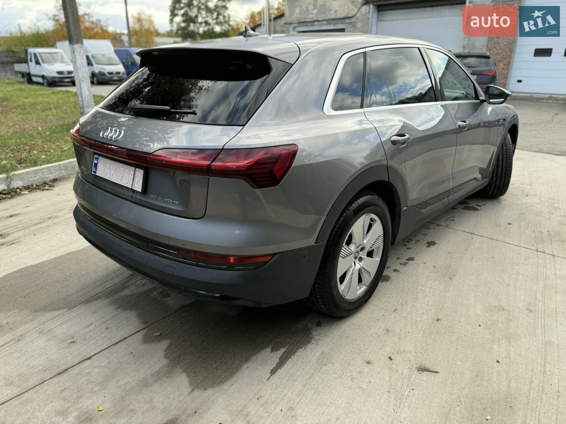 2020 Audi e-tron - мініатюра 42