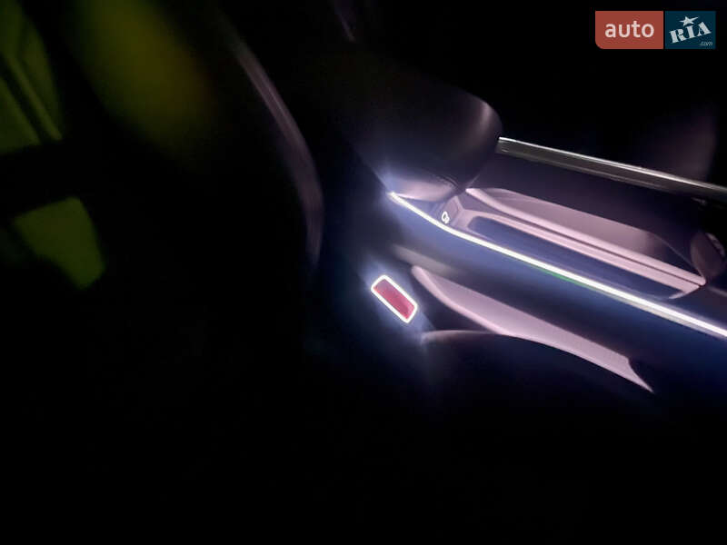 Позашляховик / Кросовер Audi e-tron 2022 в Рівному