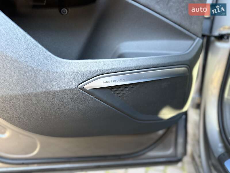 Внедорожник / Кроссовер Audi e-tron 2019 в Новояворовске фото 35 Внедорожник / Кроссовер Audi e-tron 2019 в Новояворовске