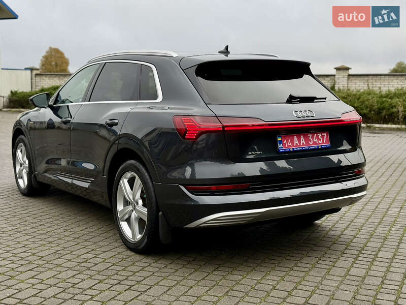 Позашляховик / Кросовер Audi e-tron 2019 в Львові