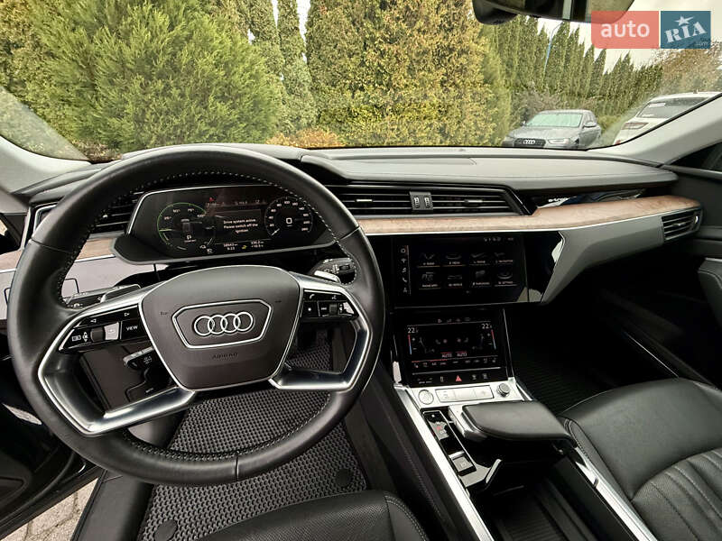 Позашляховик / Кросовер Audi e-tron 2019 в Львові