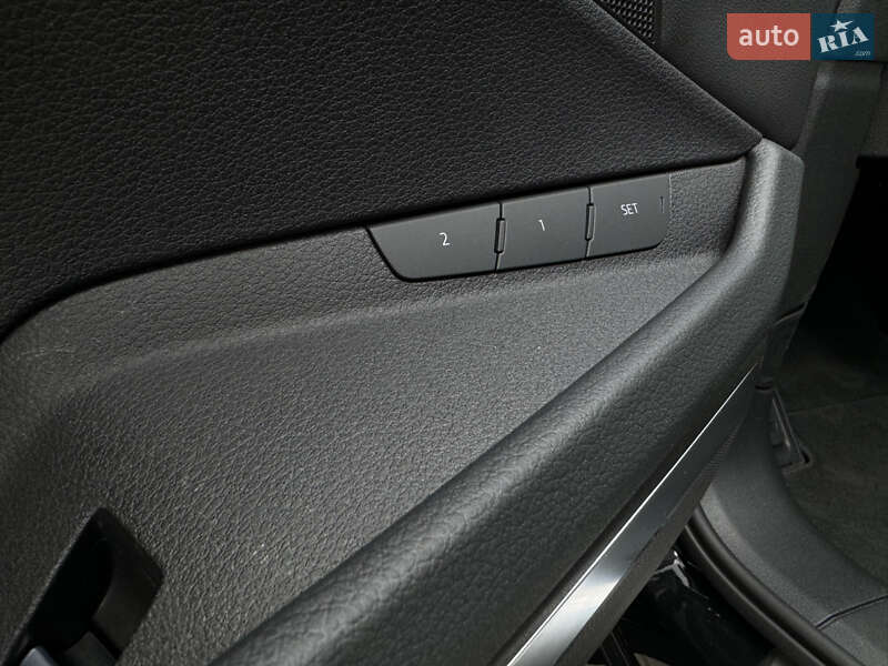 Внедорожник / Кроссовер Audi e-tron 2022 в Мукачево