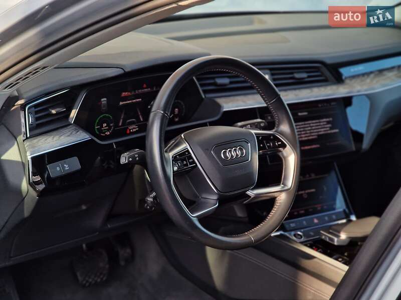 Внедорожник / Кроссовер Audi e-tron 2020 в Одессе