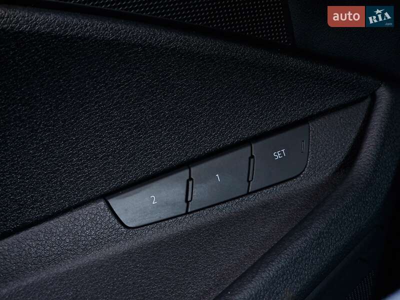 Внедорожник / Кроссовер Audi e-tron 2020 в Одессе