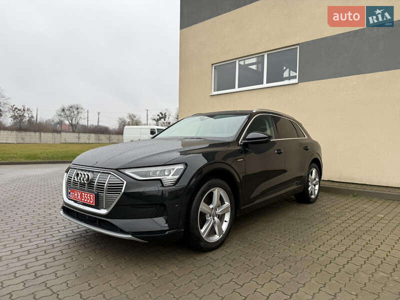 Внедорожник / Кроссовер Audi e-tron 2019 в Радехове