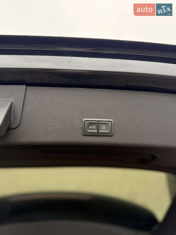 Внедорожник / Кроссовер Audi e-tron 2019 в Радехове