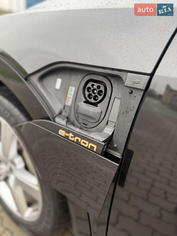 Внедорожник / Кроссовер Audi e-tron 2019 в Радехове