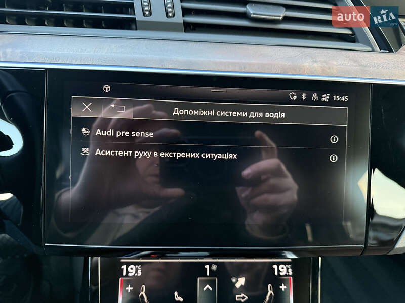 Позашляховик / Кросовер Audi e-tron 2022 в Луцьку