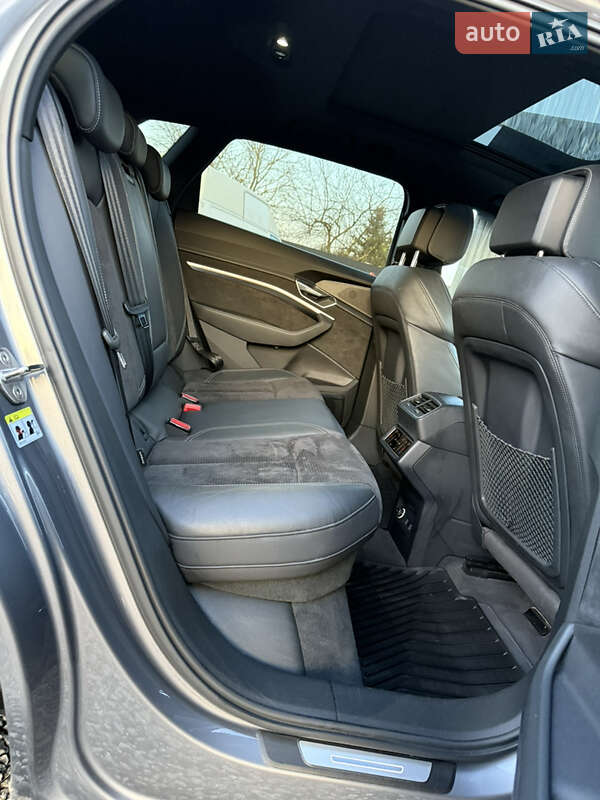 Позашляховик / Кросовер Audi e-tron 2019 в Дрогобичі фото 32 Позашляховик / Кросовер Audi e-tron 2019 в Дрогобичі